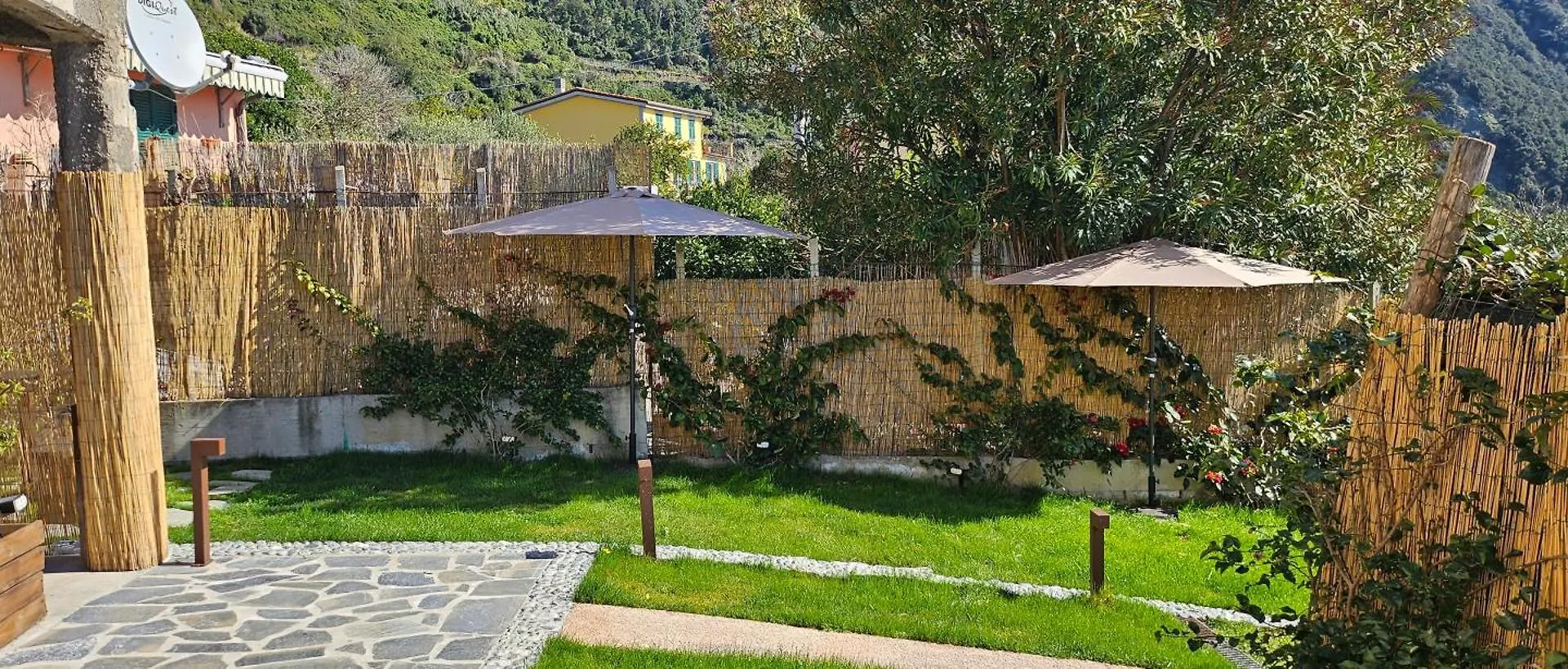 Amare Il Mare Affittacamere E Appartamenti Corniglia 0*,