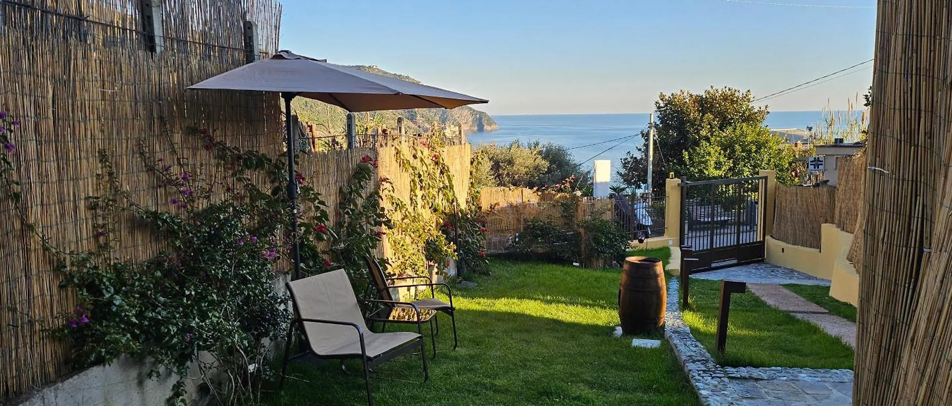 Amare Il Mare Affittacamere E Appartamenti Corniglia Hotel