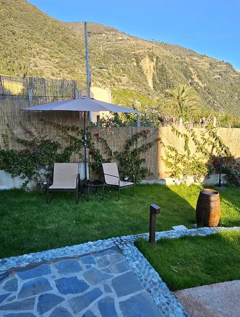 Amare Il Mare Affittacamere E Appartamenti Corniglia