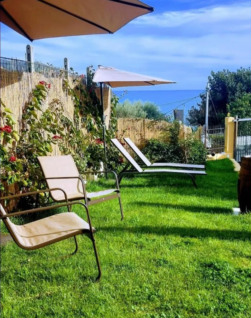 Hotel Amare Il Mare Affittacamere E Appartamenti Corniglia Italy